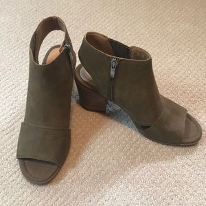 Franco Sarto Blocks Heel Sandals